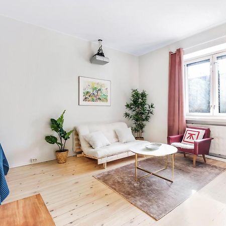 Ferienwohnung Wehost Modern Kitchen Studio With Bright Colours Helsinki Exterior foto