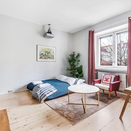 Ferienwohnung Wehost Modern Kitchen Studio With Bright Colours Helsinki Exterior foto