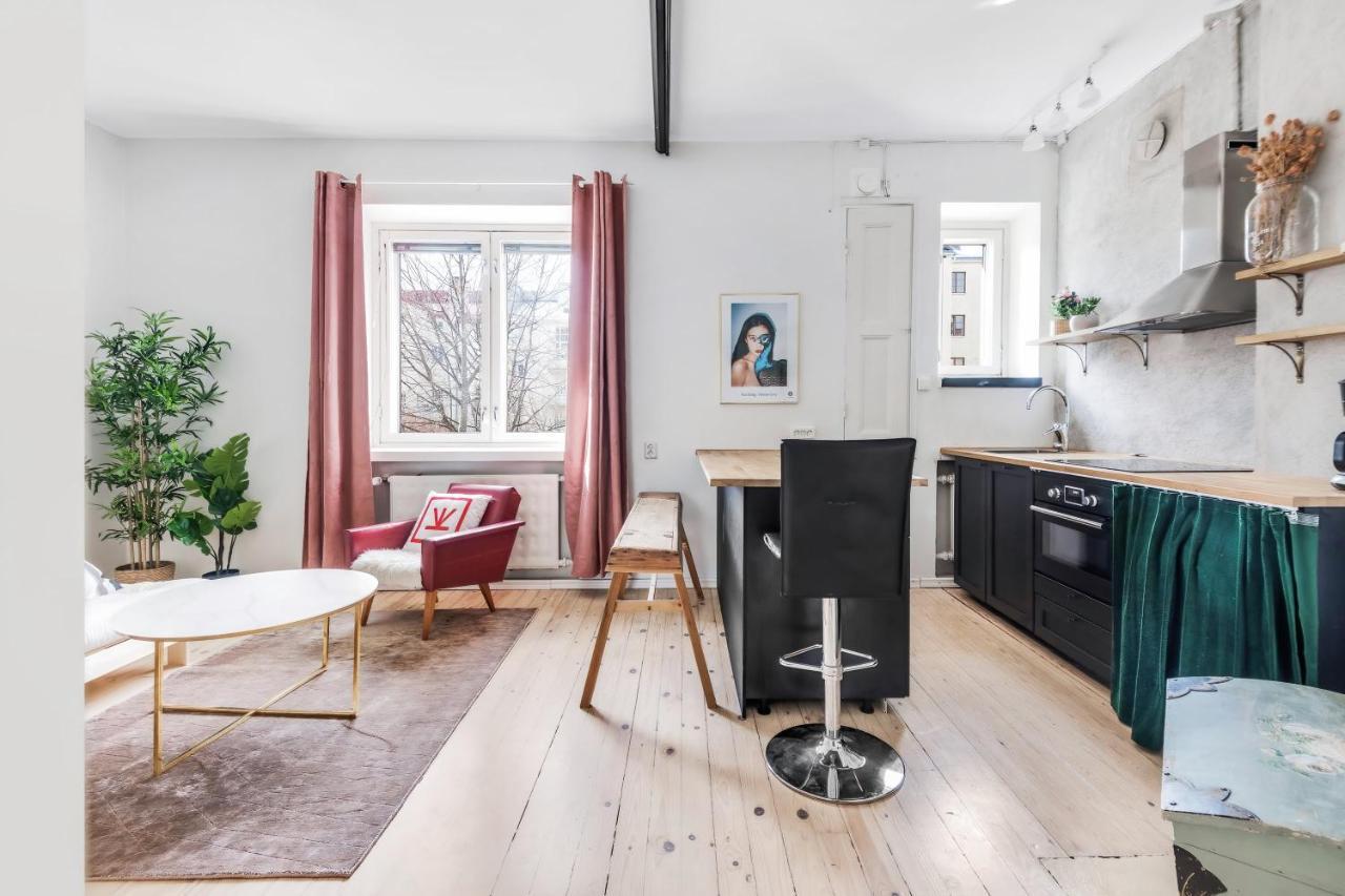 Ferienwohnung Wehost Modern Kitchen Studio With Bright Colours Helsinki Exterior foto