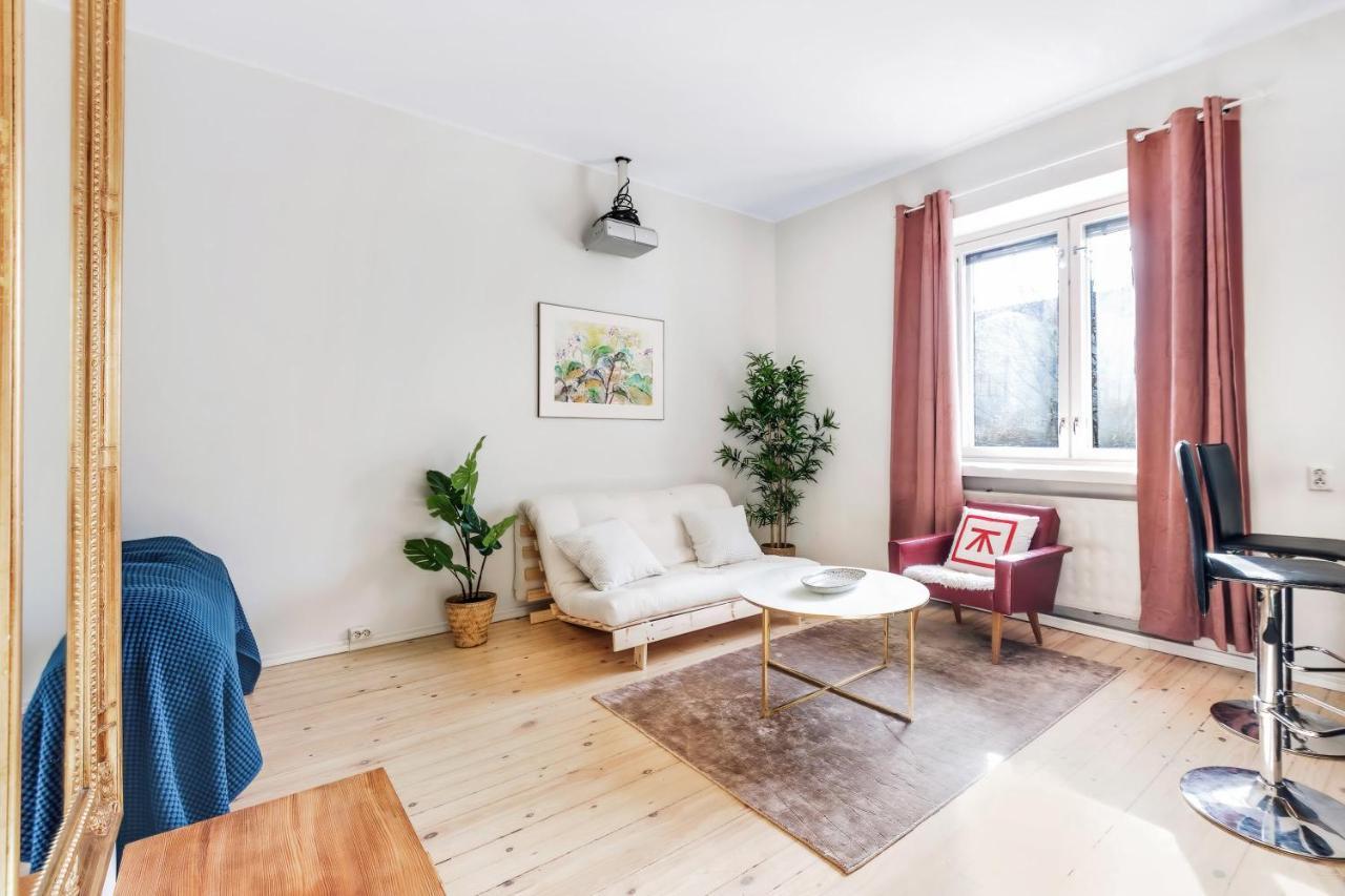 Ferienwohnung Wehost Modern Kitchen Studio With Bright Colours Helsinki Exterior foto